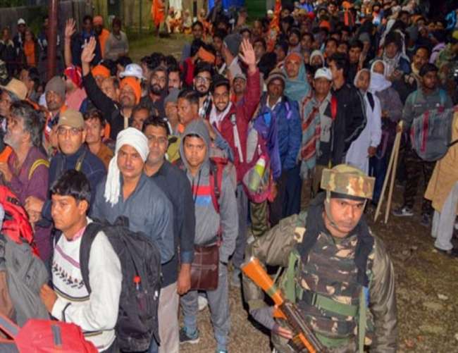 Photo of बाबा अमरनाथ यात्रा को लेकर श्रद्धालुओं का उत्साह, सातवें जत्थे में 5124 श्रद्धालु यात्रा पर रवाना….