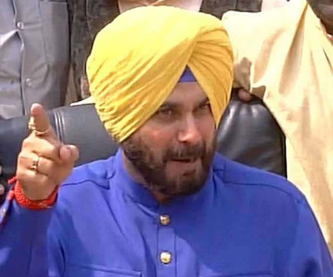Photo of इस्‍तीफा देने के बाद नवजोत सिद्धू निशाने पर,पंजाब के एक मंत्री ने कहा कि सिद्धू इतने बुद्धू नहीं…