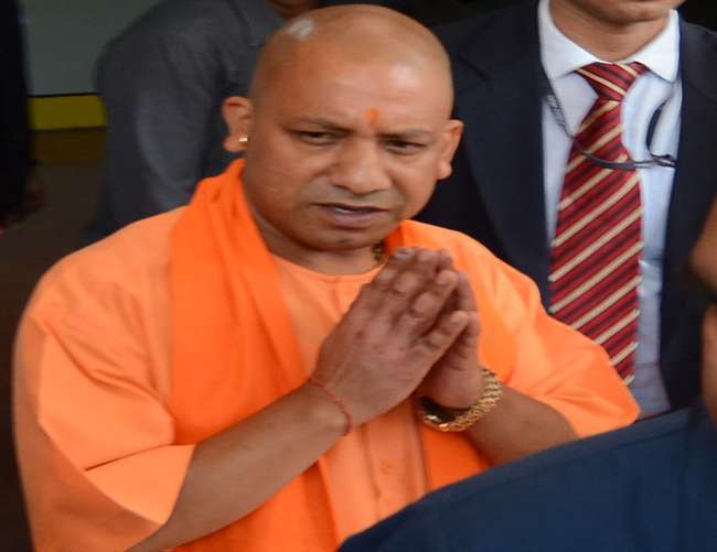 Photo of घोरावल के उभ्भा गांव में हुए नरसंहार के पीडि़तों से मिलने पहुंच रहे CM योगी