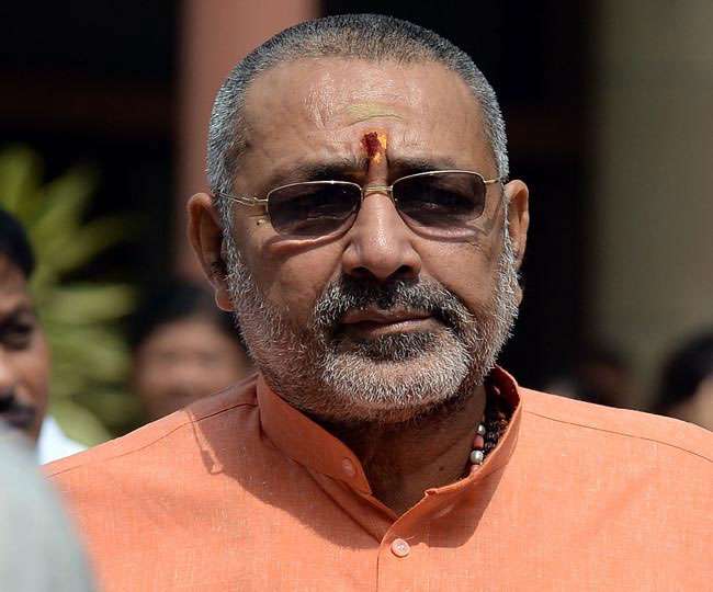 Photo of गिरिराज सिंह ने PM मोदी के बचाव में बड़ा बयान, और कहा- राहुल गांधी ‘इमरान खान की चीयर लीडर’