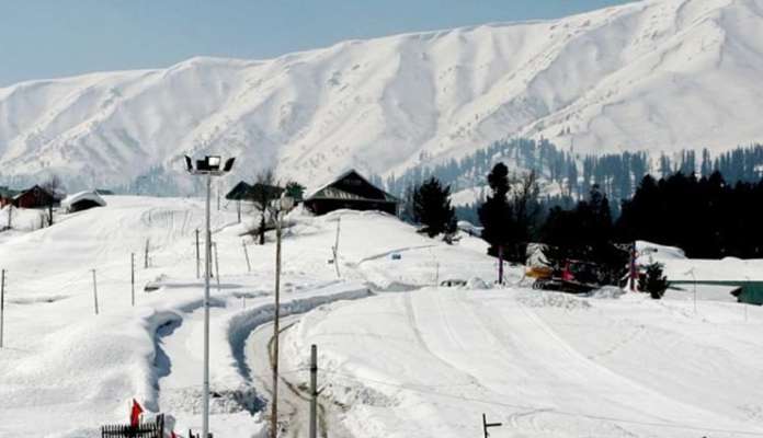 Photo of आप भी इन जगहों पर जाकर आप ले सकते हैं बर्फबारी का मज़ा