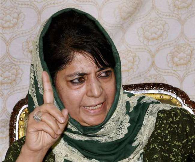 Photo of महबूबा मुफ्ती ने 35 A को लेकर एक बार फिर दिया बयान, कहा- जो इससे करेगा छेड़छाड़, वो जल के हो जाएगा राख