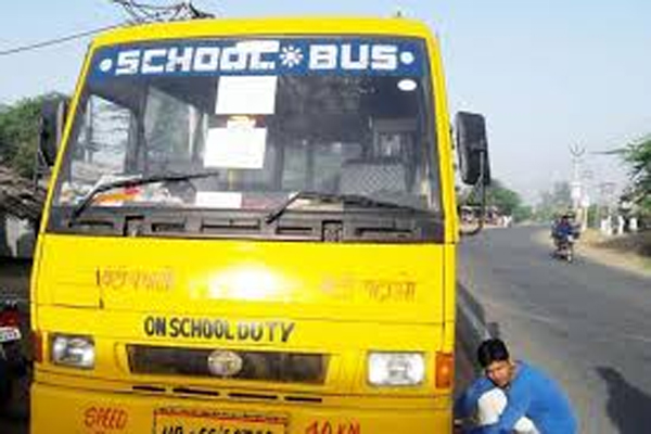 Photo of अपराध : बस में रोज होता था तीसरी कक्षा के छात्र संग रेप…