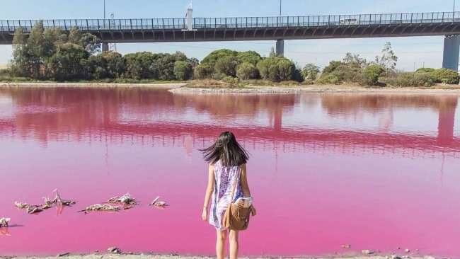 Photo of ये नदी मौसम के साथ-साथ अपना बदलती जाती है रंग