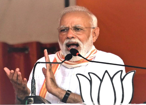 Photo of PM मोदी ने 5 ट्रिलियन को असंभव बता रहे लोगों को एक कविता के जरिए दिया ये जवाब….