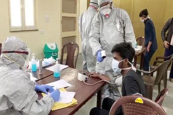 Photo of क्वारनटीन सेंटर से फरार हुए 35 कोरोना संदिग्ध, 29 पर FIR दर्ज