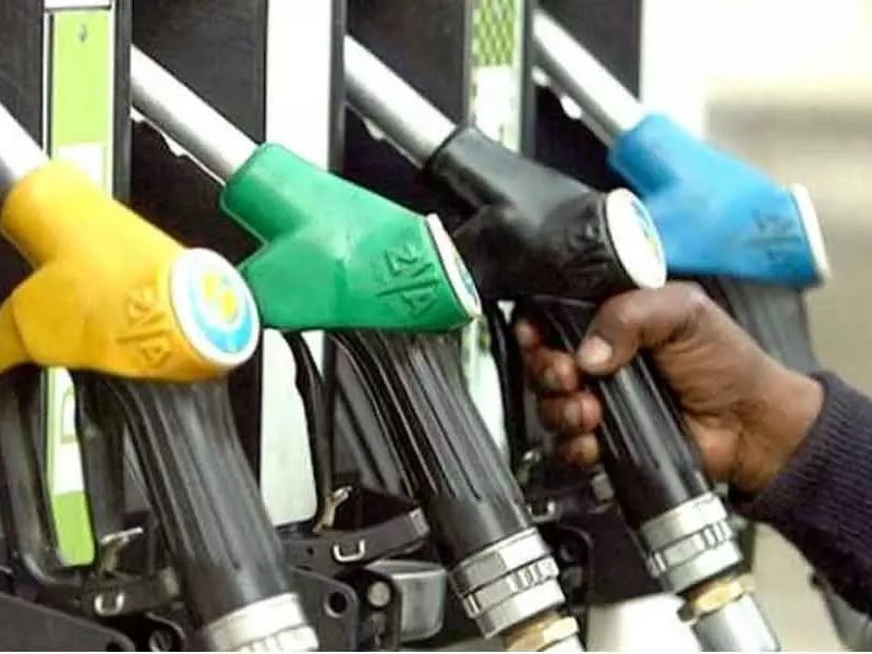 Photo of कोरोना के बीच आई ये बड़ी खबर,  अब ऐसे लोगों को नही मिलेगा Petrol और Diesel