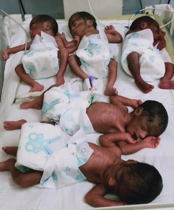 Photo of अच्छी खबर : कोरोना के कहर के बीच खुशी की लहर, महिला ने दिया पांच बच्चों को जन्म