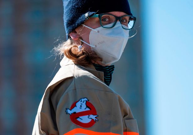 Photo of ज्यादा दाम देकर मास्क खरीद रहा है अमेरिका