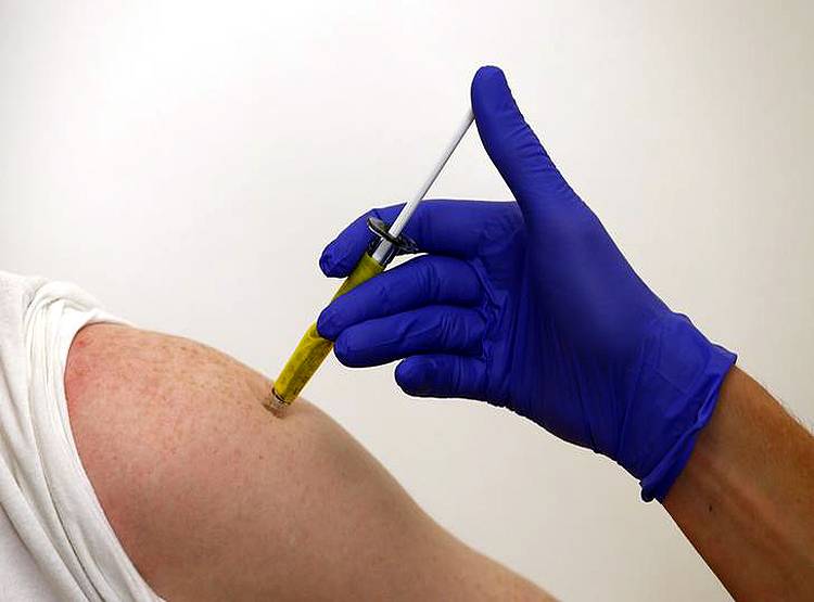 Photo of चीन से कोरोना वैक्सीन को लेकर आई ये खबर, 14 लोगों पर ट्रायल हुआ तो…