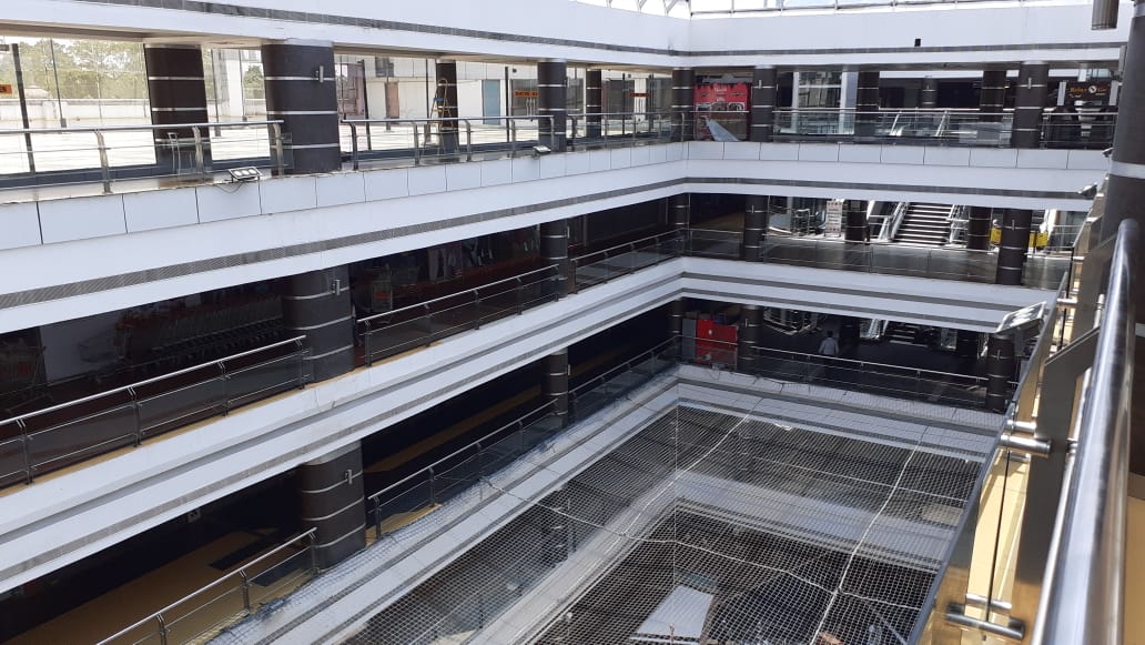 Photo of इस वजह से मॉल की दुकानों के शटर नहीं खुले