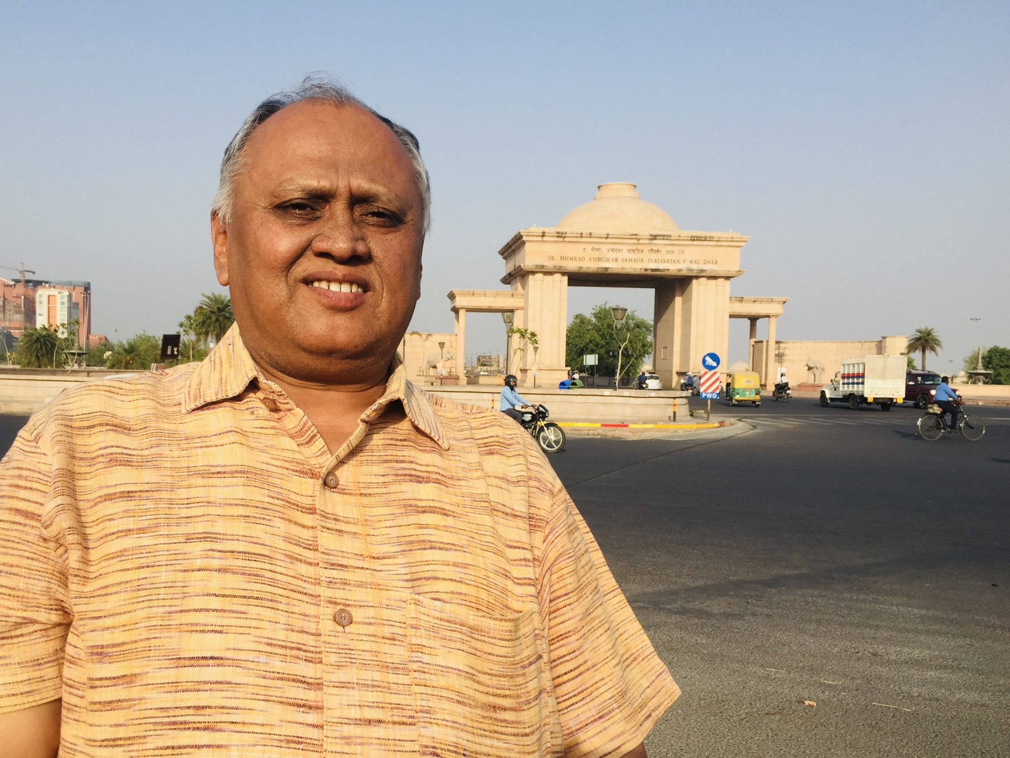 Photo of सचिव बैद गुरु तीनि जौं प्रिय बोलहिं भय आस ………