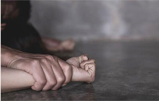 Photo of पत्नी ने संबंध नहीं बनाये इसलिए पति ने दी इतनी बड़ी सजा