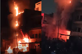 Photo of यूपी: देर रात एक मकान में लगी आग, चार लोग झुलसे