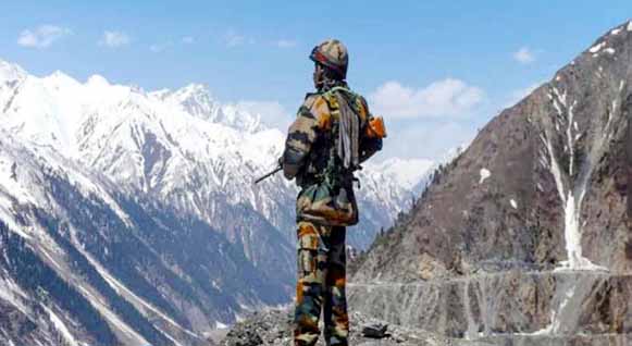 Photo of उद्योगपतियों की लूटपाट, चीन के साथ कम्युनिस्टों की वफादारी और सरहद पर लड़ती सेना