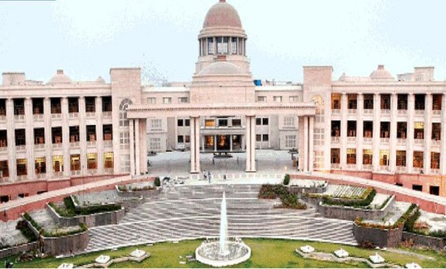 Photo of 69 हज़ार शिक्षकों की भर्ती पर लगी रोक पर हाईकोर्ट का फैसला सुरक्षित