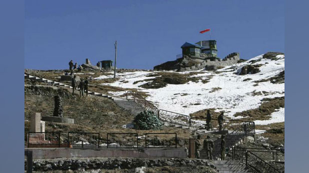 Photo of लद्दाख में भारीतीय सेना के आगे नतमस्तक हुआ चीन