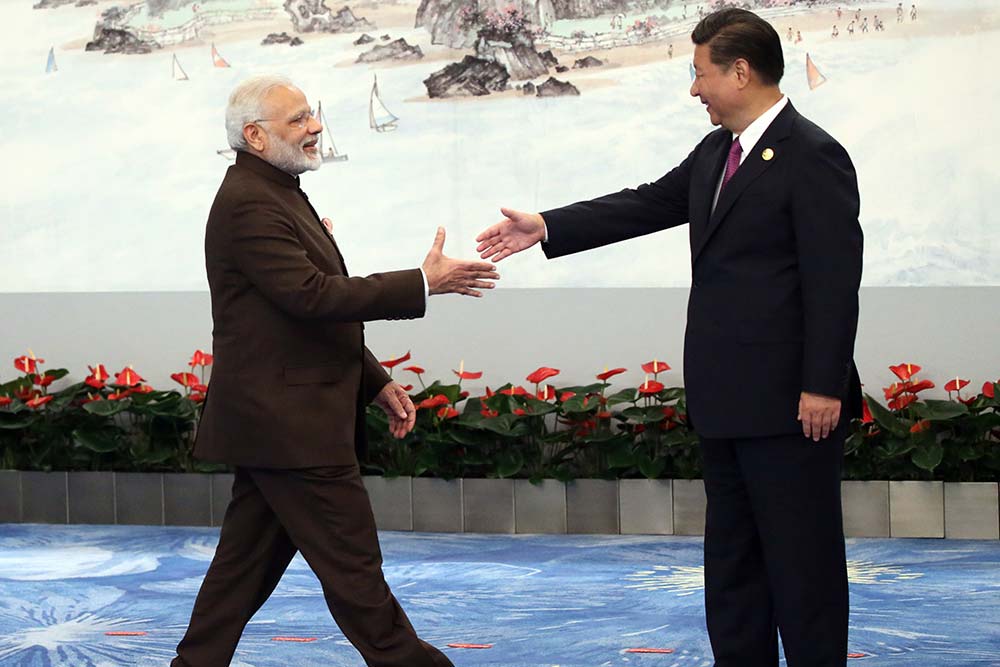 Photo of चीन को आर्थिक मोर्चे पर मात देने से ही बनेगी बात