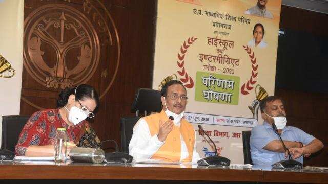 Photo of इंटर और हाईस्कूल के टॉपरों काे मिलेगा ये बड़ा इनाम, उप मुख्यमंत्री डॉ दिनेश शर्मा ने की घोषणा…
