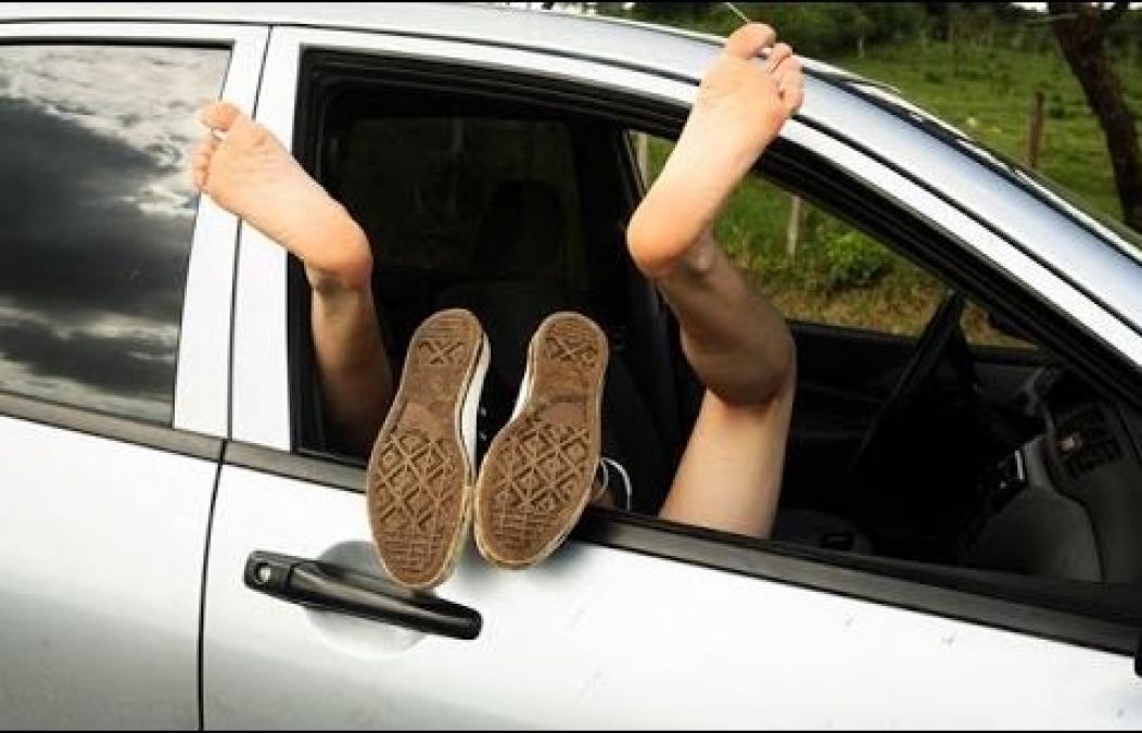 Photo of जानें क्यों बेहद मजेदार होता हैं कार में किया गया सेक्स, अगर कभी नहीं किया तो एक बार जरुर..