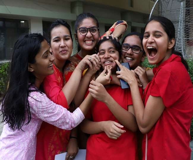 Photo of झारखंड बोर्ड 10वीं का रिजल्ट हुआ जारी, 75.01% बच्चे हुए पास
