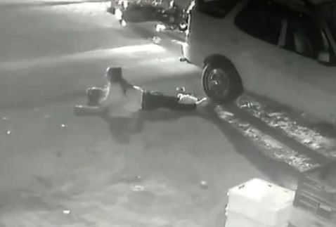Photo of बेटियों के सामने पत्रकार विक्रम जोशी को मारी गई गोली, CCTV में कैद हुई वारदात