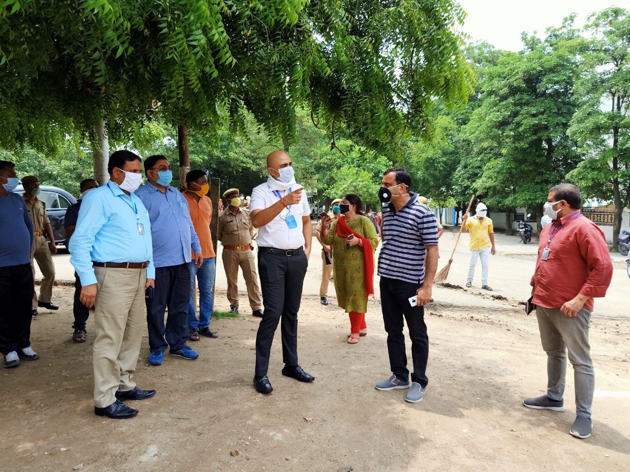 Photo of कोरोनावायरस प्रभावित  लखनऊ का सी एम ओ आफिस सील , हाईकोर्ट में थर्मल स्‍कैनिंग करने वाला पाजिटिव 