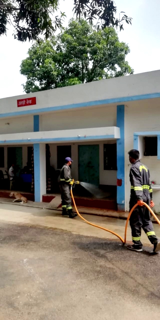 Photo of सीतापुर एसपी आवास से लेकर तमाम थानों को किया गया सैनेटाइज