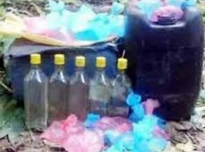 Photo of खुलेआम बेच रहा था कच्ची शराब, हुआ गिरफ्तार