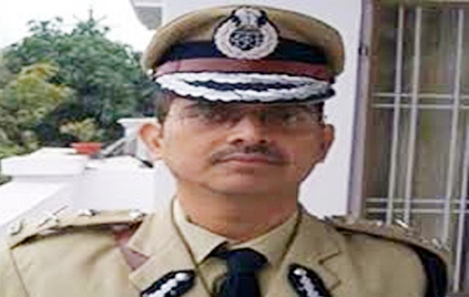 Photo of शिक्षक भर्ती मामला: आईपीएस अमिताभ ठाकुर ने एसटीएफ से की त्वरित कार्यवाही की मांग