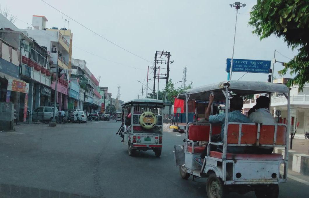 Photo of कैसे रुके संक्रमण : मिनी लॉकडाउन में भी उड़ रहीं नियमों की धज्जियां