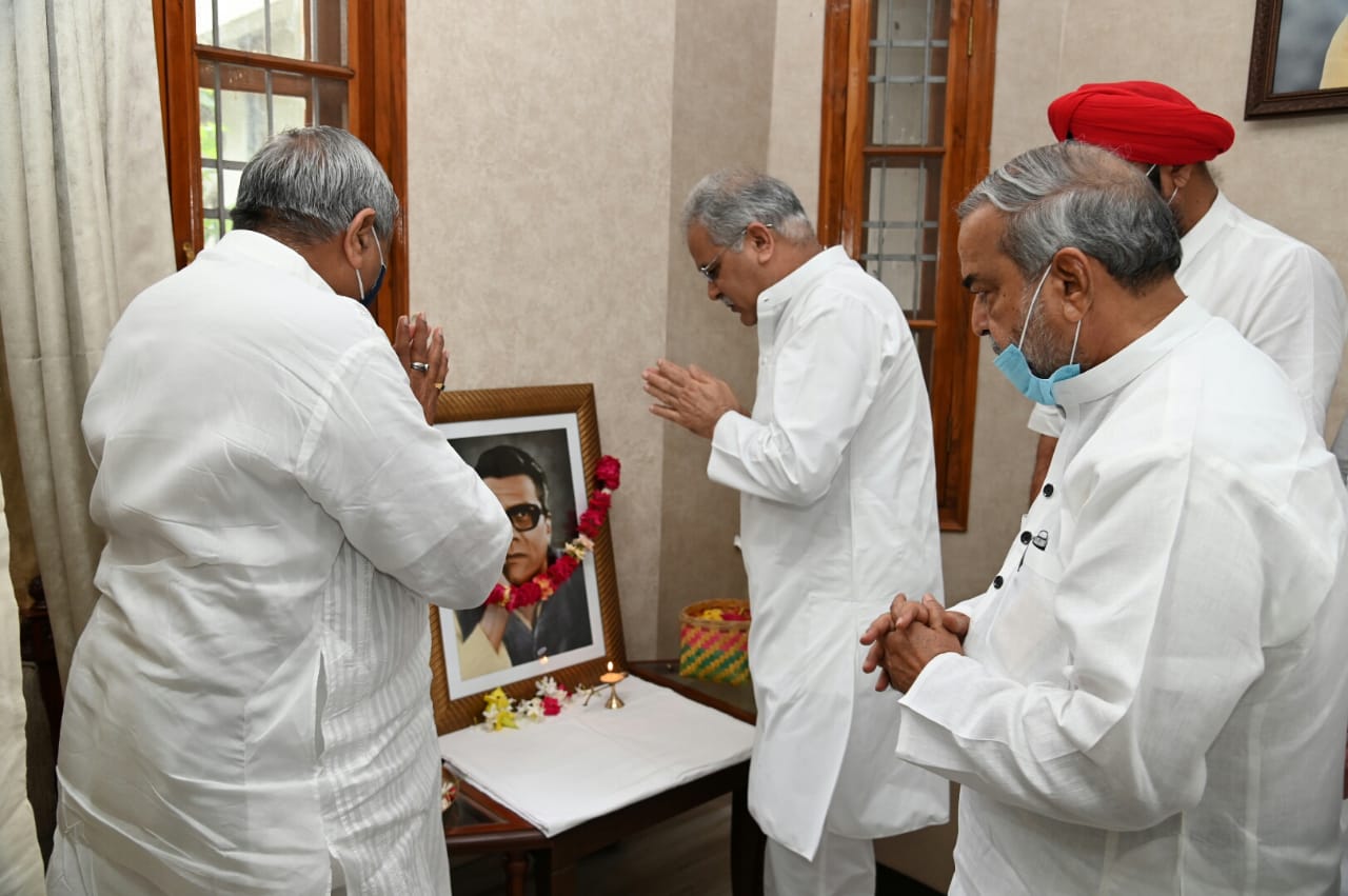 Photo of स्व.बिसाहूदास मंहत बुनकर पुरस्कार फिर होगा शुरू