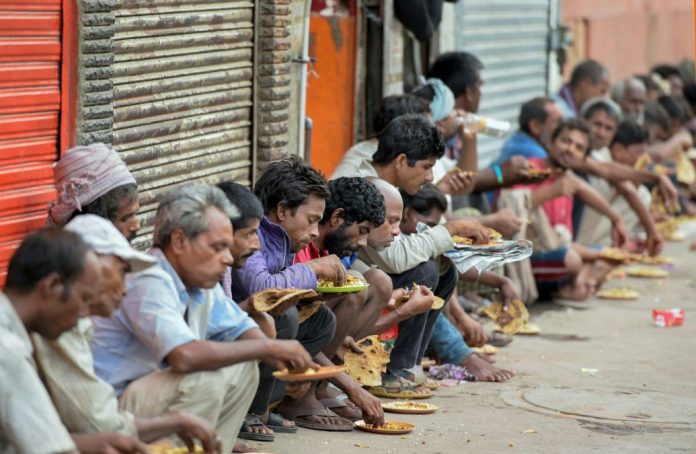 Photo of पटरी पर लौट रही जिंदगी फिर हुई बेपटरी
