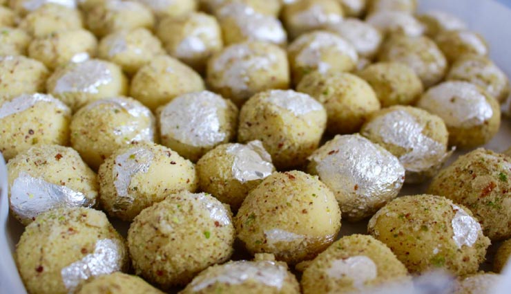 Photo of ऐसे बनाए केसर पिस्ता व्हाइट चॉकलेट ट्रफल