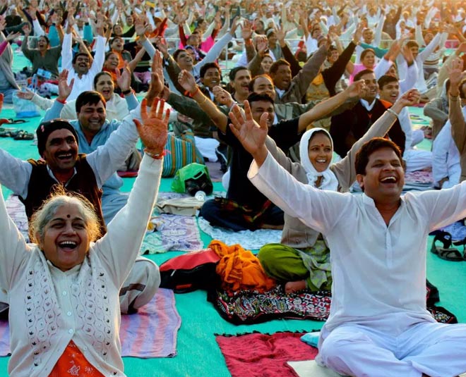 Photo of टेंशन दूर करना है तो हास्य योग करना है