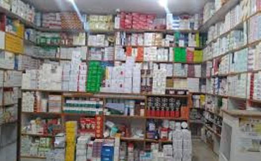 Photo of दवा व्‍यवसायी का बेटा निकला कोरोना पॉजिटिव, दवा मार्केट तीन दिन के लिए बंद