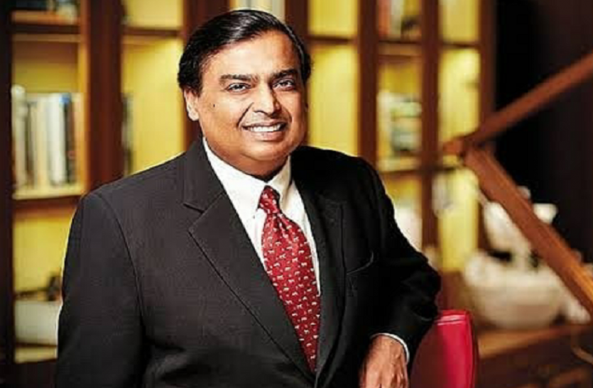 Photo of एक पायदान और ऊपर चढ़े मुकेश अंबानी