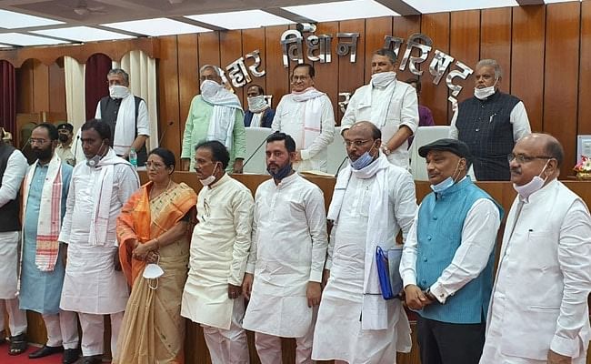 Photo of नीतीश सरकार पर कोरोना की परछाई