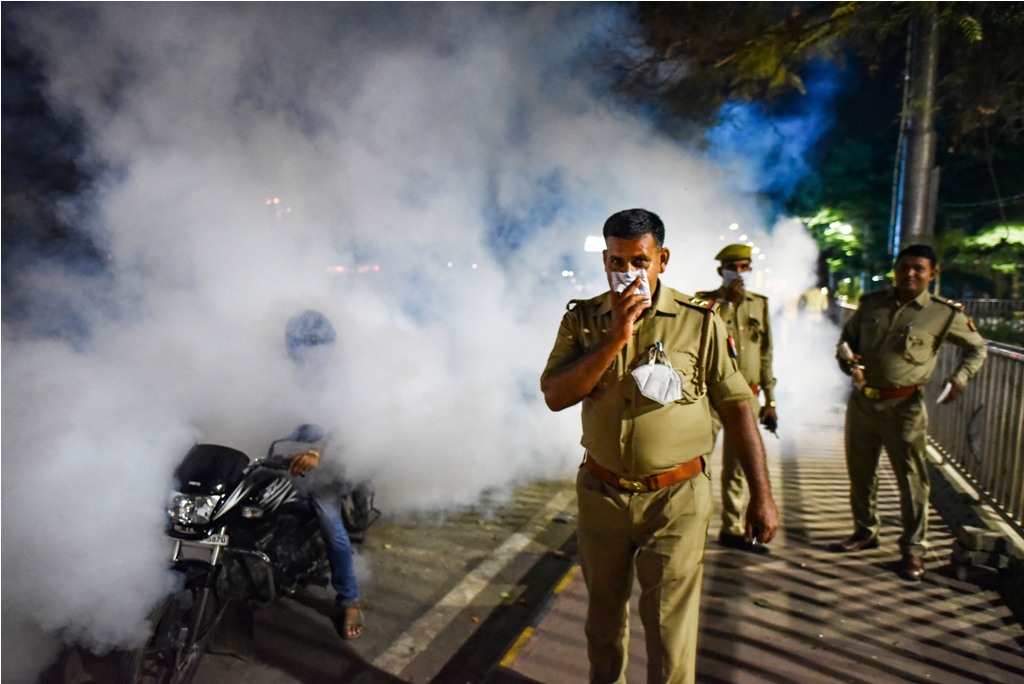 Photo of कोविड 19 : महाराष्ट्र में अब तक 82 पुलिसकर्मी गंवा चुके हैं अपनी जान
