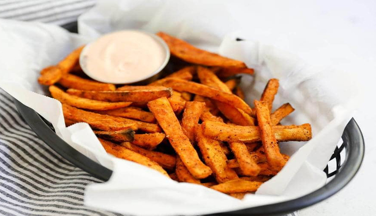 Photo of इवनिंग स्नैक्स में ट्राई करें क्रिस्पी पोटैटो स्टिक्स