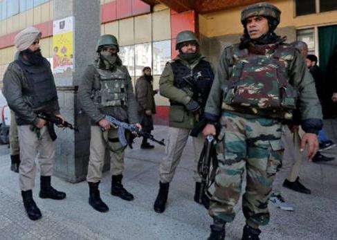 Photo of सुरक्षा बलों के साथ मुठभेड़ में दो आतंकवादी मारे गए