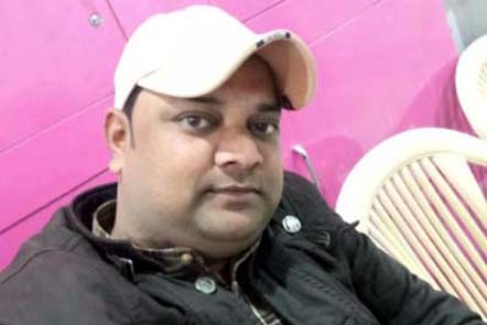 Photo of बदमाशों की गोली से घायल विक्रम जोशी ने तोड़ा दम, पत्रकारों में भारी रोष