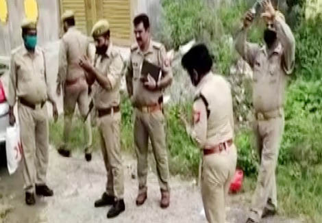 Photo of पहले हिस्ट्रीशीटर से झगड़ा किया फिर गोली मारी, जब एक्शन में आयी पुलिस तो