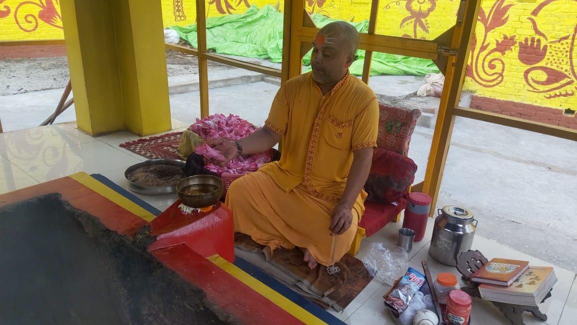 Photo of पीएम मोदी के खिलाफ रचे जा रहे षडयन्त्रों के नाश के लिए किया जा रहा महायज्ञ