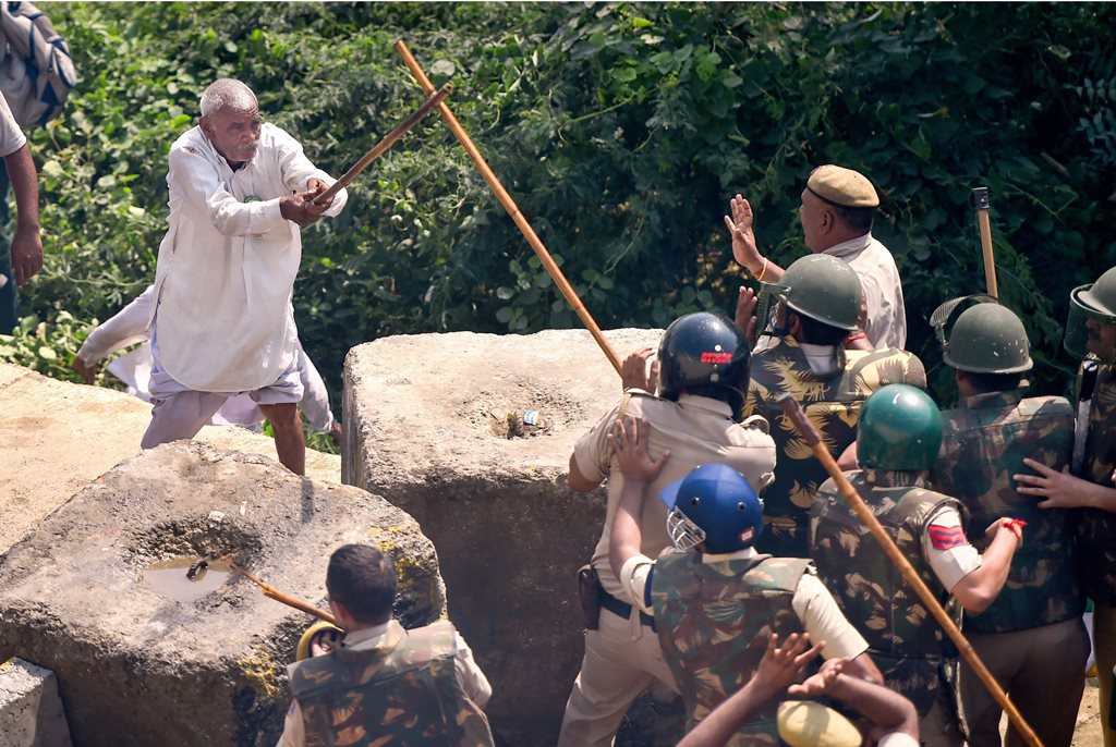 Photo of जब किसानों के सामने नतमस्तक हुईं सरकारें