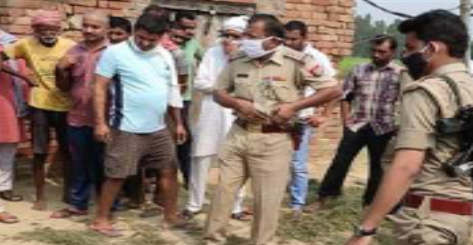 Photo of रायबरेली के पूरे पांडेय गांव में बेटे ने की पिता की हत्‍या, तलाश में जुटी पुलिस