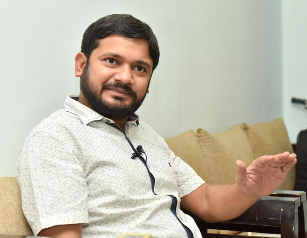 Photo of कन्हैया कुमार की नागरिकता छीनने की मांग पर हाईकोर्ट ने फटकारा, जुर्माना भी किया