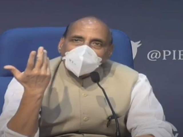 Photo of मोदी सरकार के छह साल में पहली बार छह मंत्रियों को क्यों करनी पड़ी प्रेस कांफ्रेंस