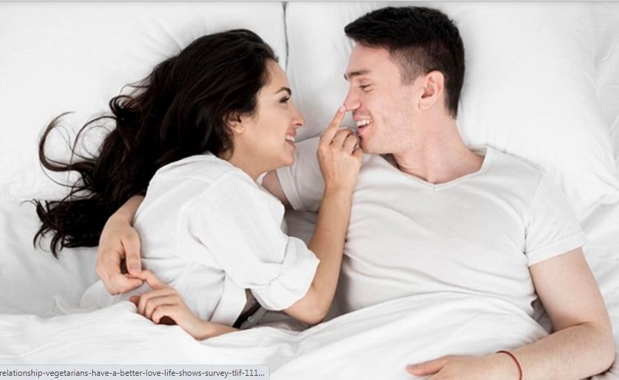 Photo of अगर आप भी अपने पार्टनर को करते हैं KISS तो पहले ये पढ़ लें