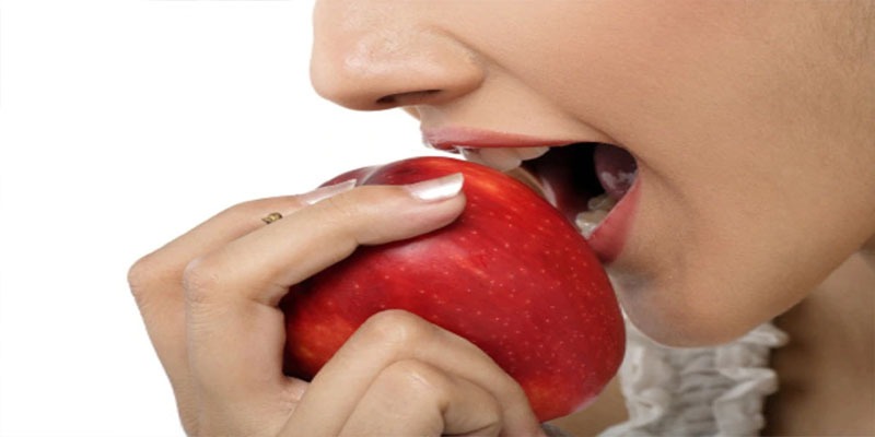 Photo of Eat An Apple Day: रोजाना सेब का सेवन करने से दूर होती हैं ये गंभीर बीमारियां